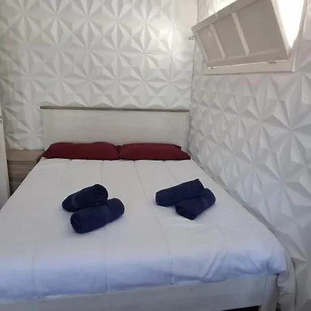 Great 1 Bedroom Duplex Retreat Διαμέρισμα *