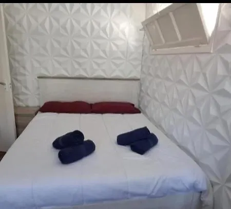 Great 1 Bedroom Duplex Retreat Appartamento *